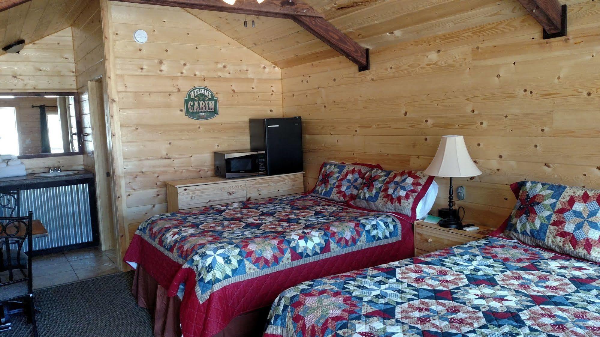 Bryce Valley Lodging Tropic Ngoại thất bức ảnh