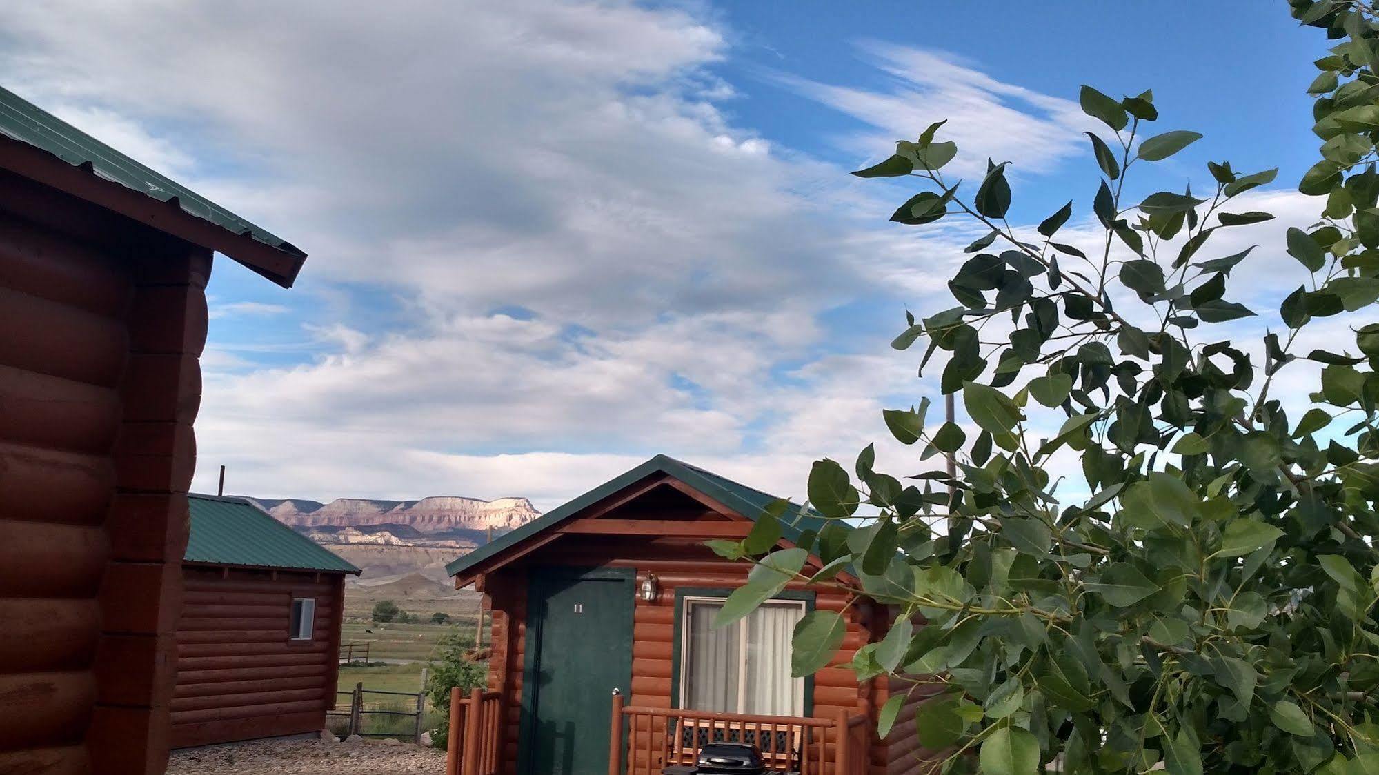 Bryce Valley Lodging Tropic Ngoại thất bức ảnh